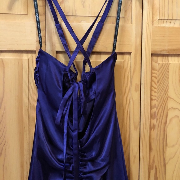 Ladies Formal Dress - Picture 4 of 6